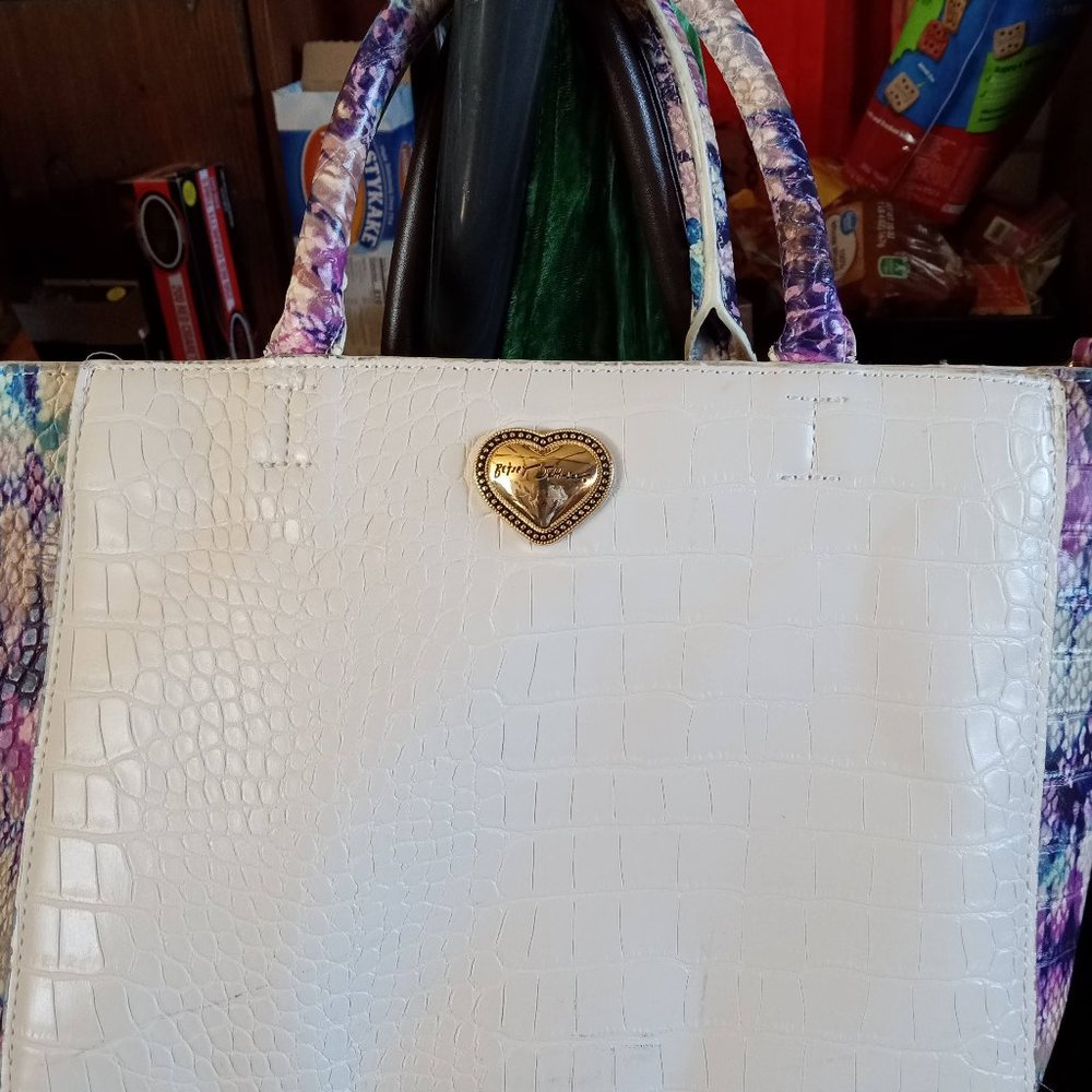 Pretty Betsey Johnson Purse/Handbag